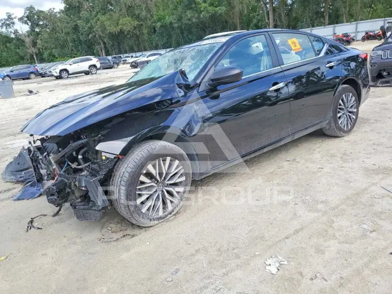 2025 Nissan ALTIMA photo