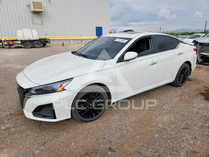 2025 Nissan ALTIMA photo