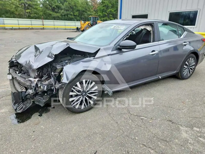 2025 Nissan ALTIMA photo