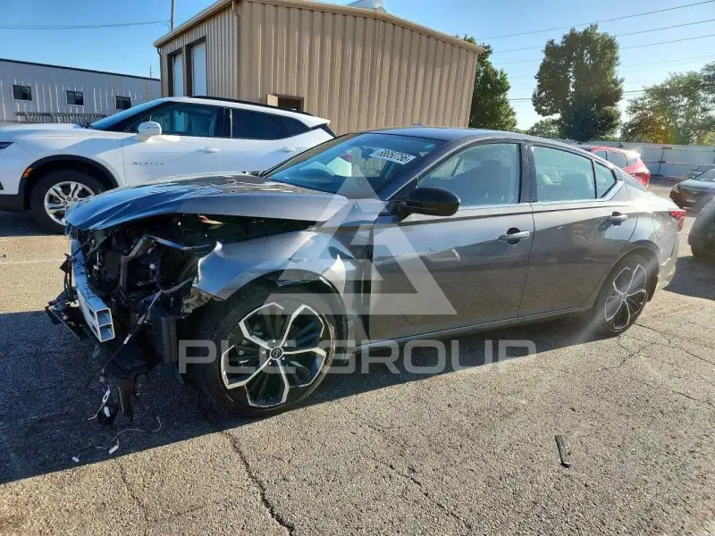 2025 Nissan ALTIMA photo