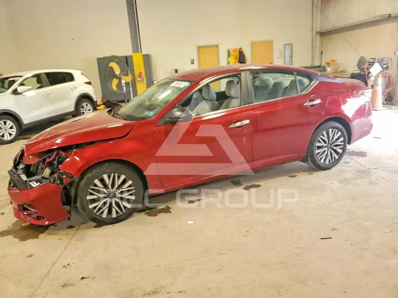 2025 Nissan ALTIMA photo