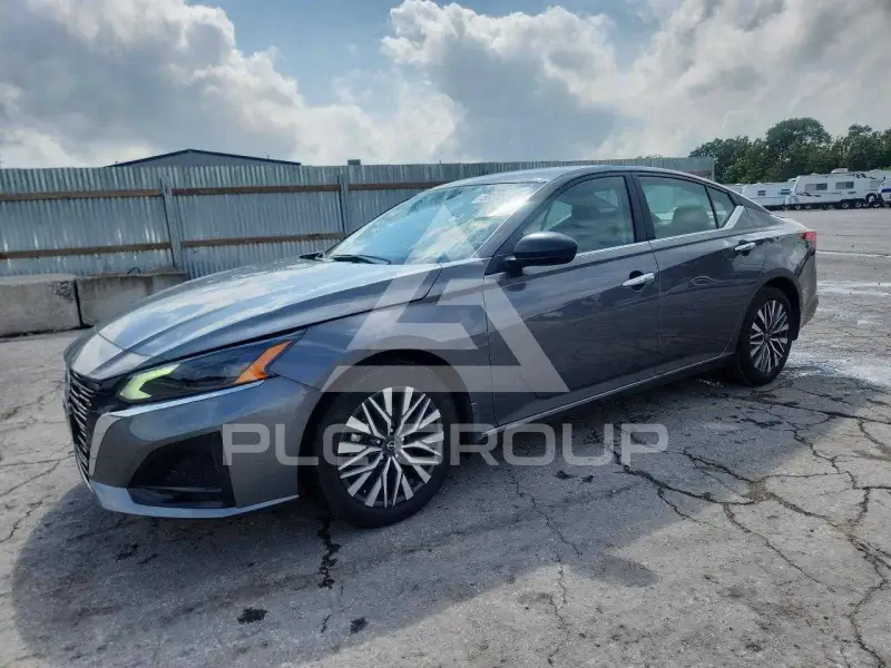 2025 Nissan ALTIMA photo