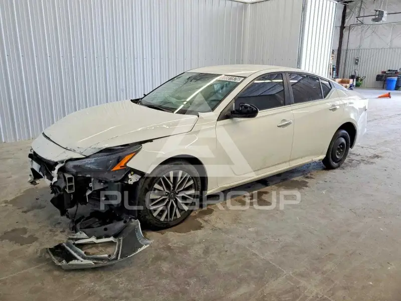 2025 Nissan ALTIMA photo