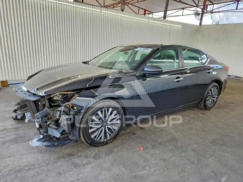 2025 Nissan ALTIMA photo