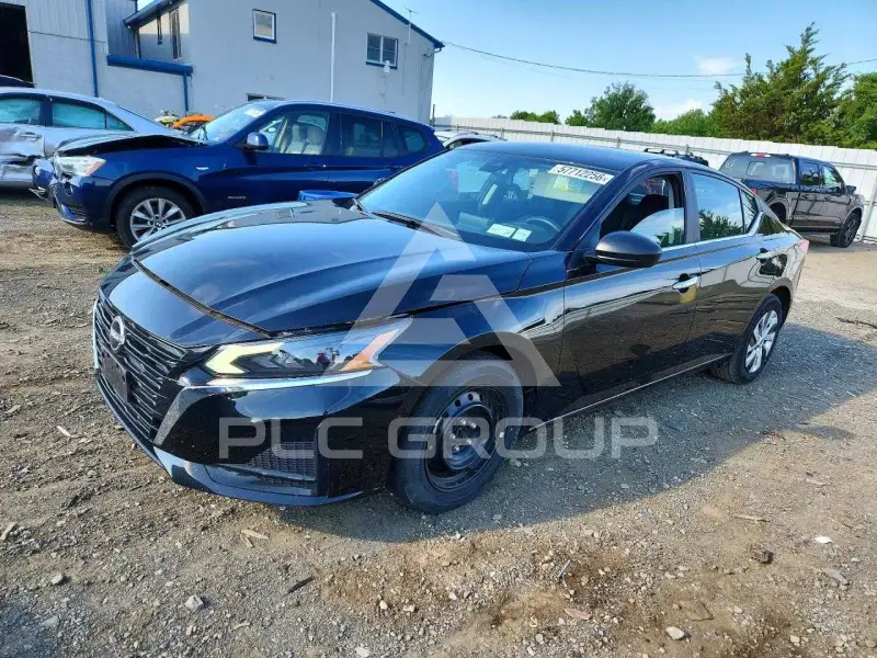 2025 Nissan ALTIMA photo