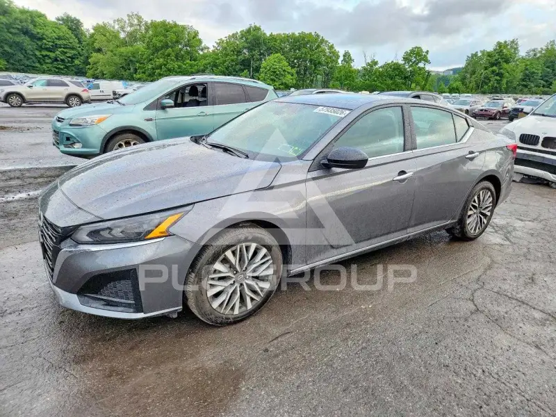 2025 Nissan ALTIMA photo