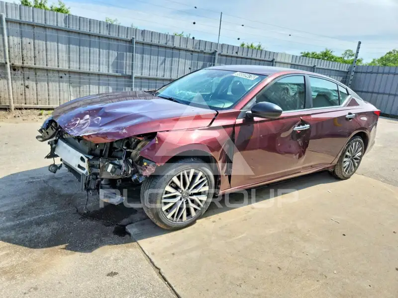 2025 Nissan ALTIMA photo