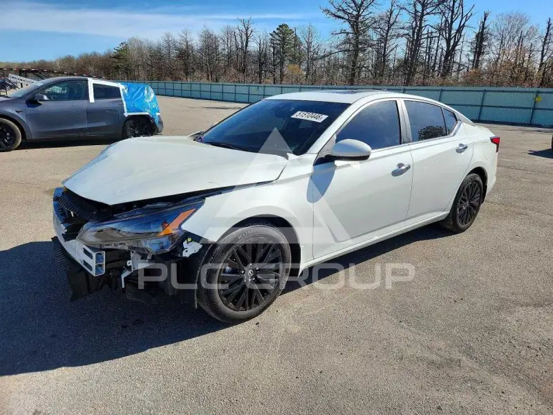 2025 Nissan ALTIMA photo