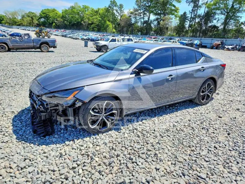 2025 Nissan ALTIMA photo