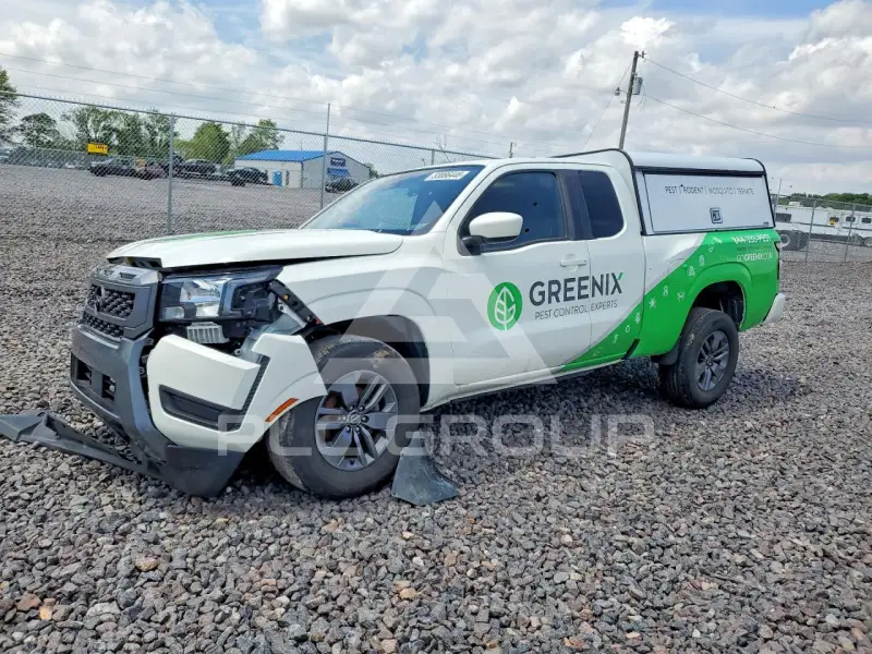 2025 Nissan FRONTIER photo