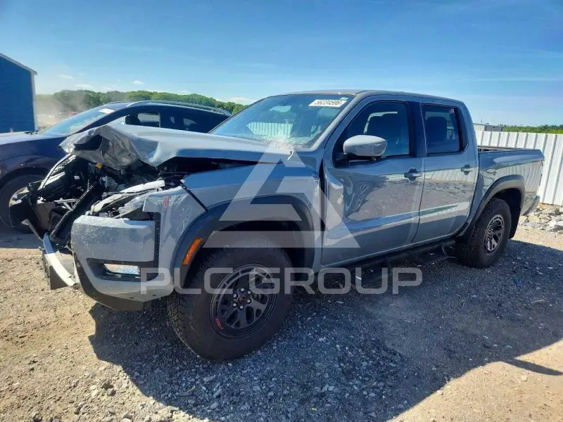 2025 Nissan FRONTIER фото