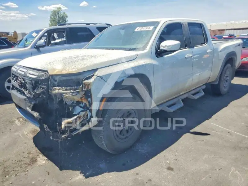 2025 Nissan FRONTIER photo
