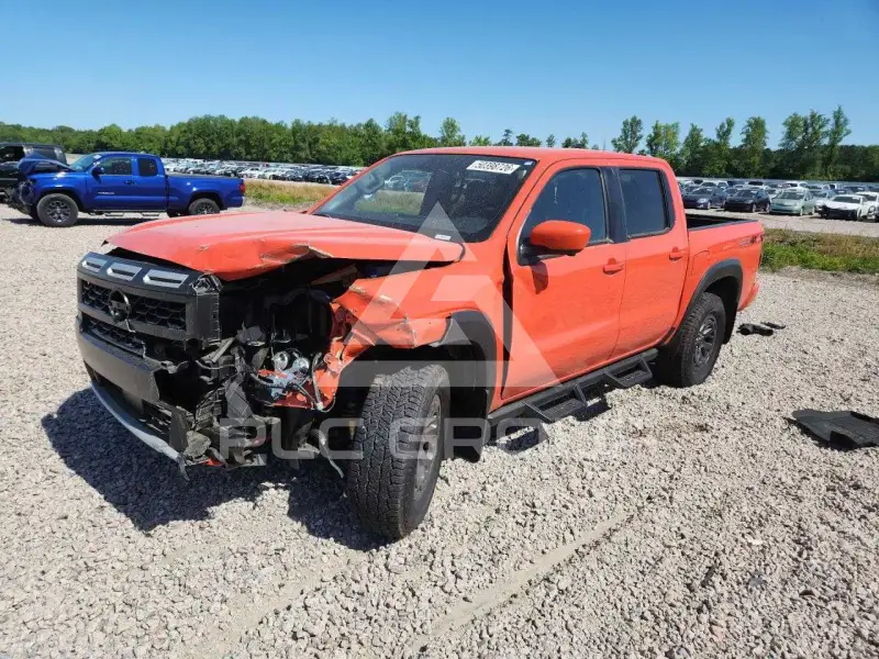 2025 Nissan FRONTIER фото