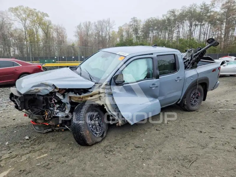 2025 Nissan FRONTIER фото