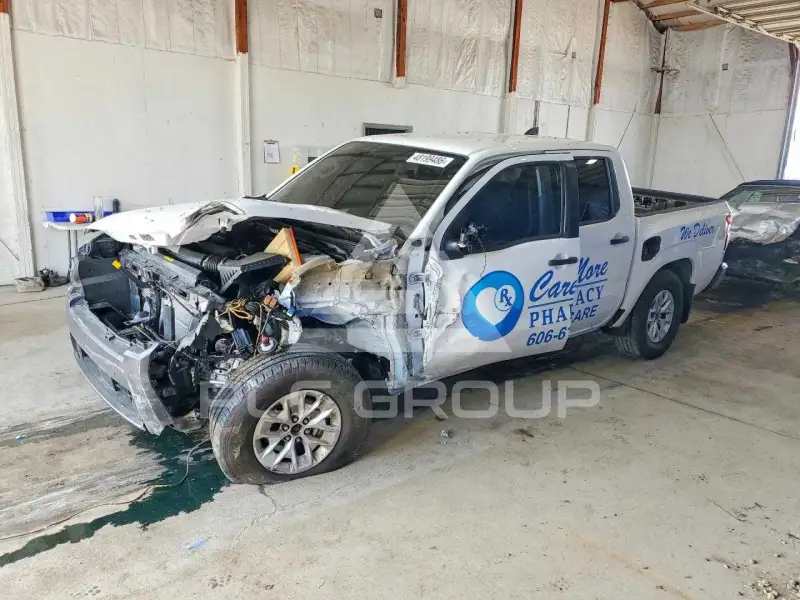 2025 Nissan FRONTIER photo