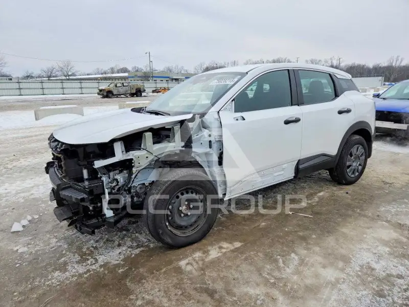 2025 Nissan KICKS фото
