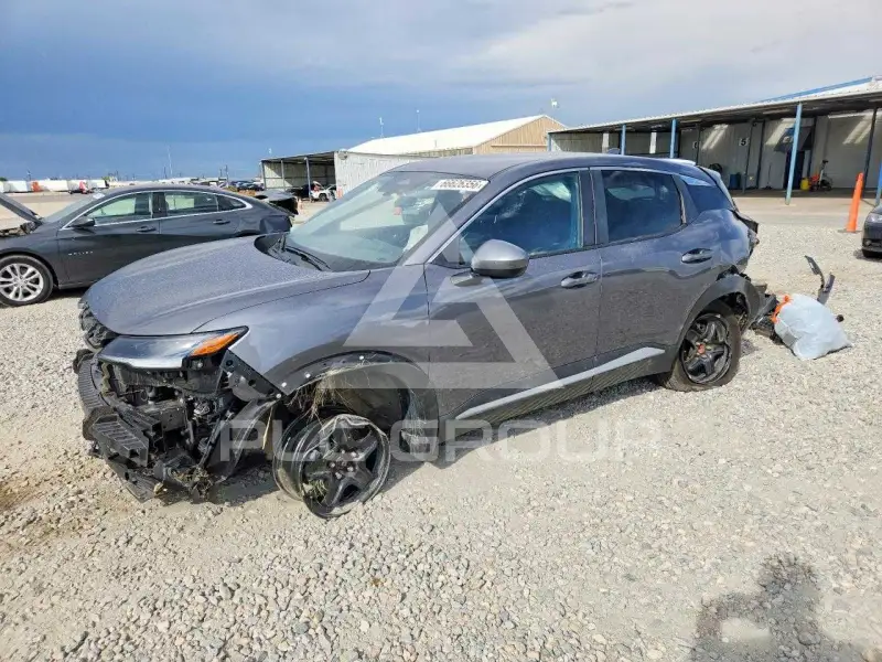 2025 Nissan KICKS photo
