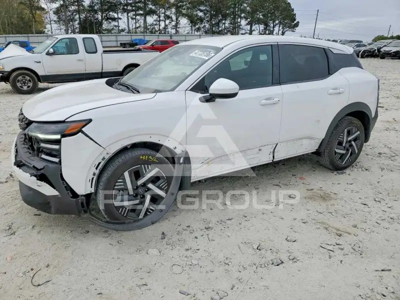 2025 Nissan KICKS photo
