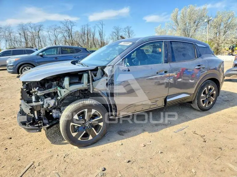 2025 Nissan KICKS photo