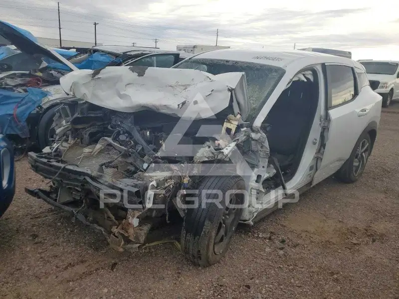 2025 Nissan KICKS photo