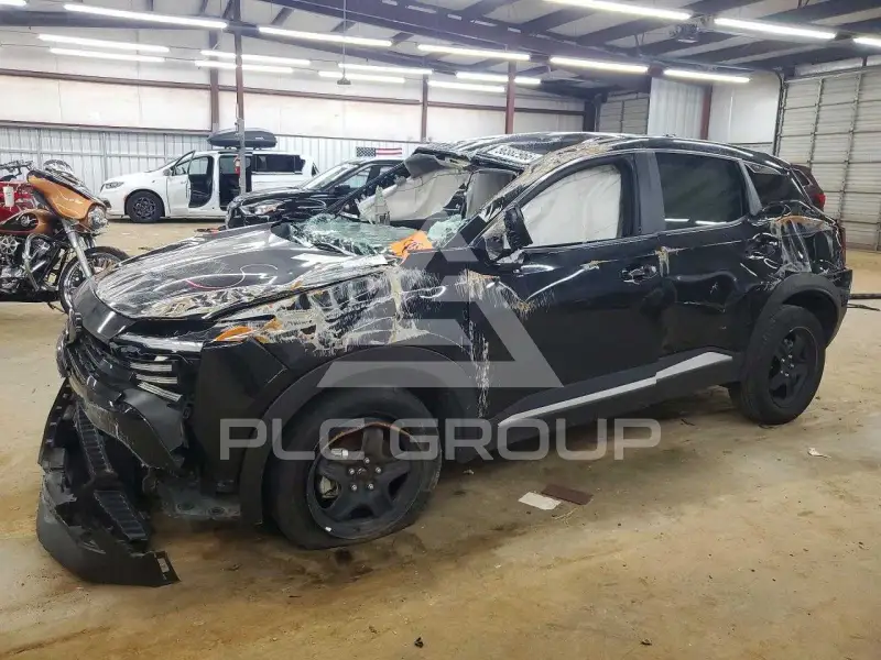 2025 Nissan KICKS photo
