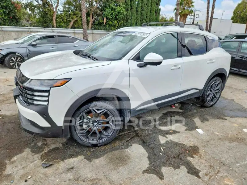 2025 Nissan KICKS photo