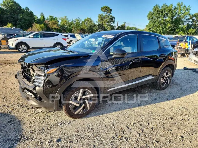2025 Nissan KICKS photo
