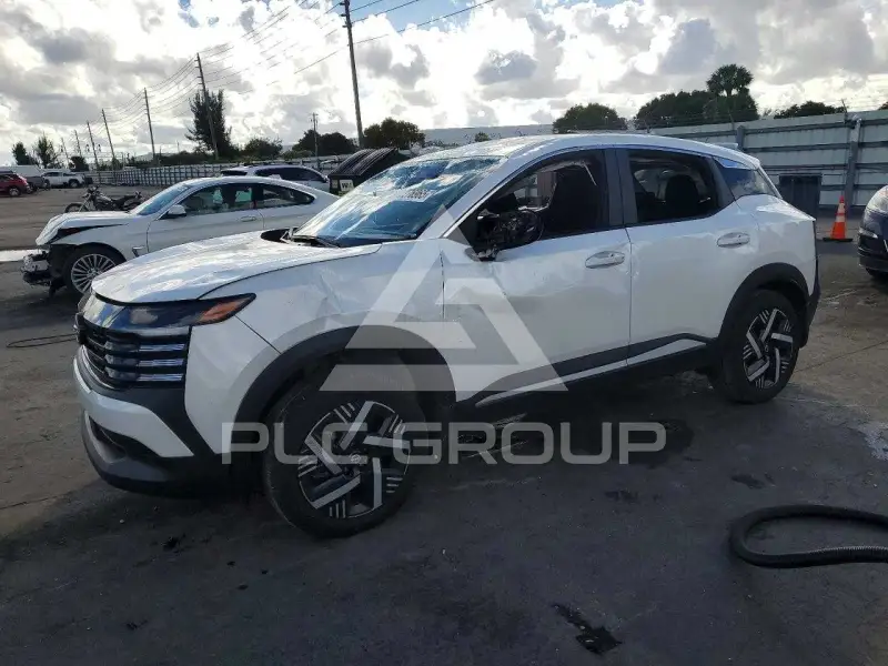 2025 Nissan KICKS photo