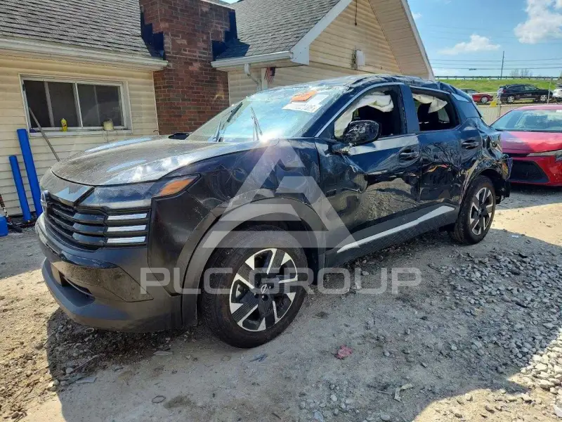 2025 Nissan KICKS photo