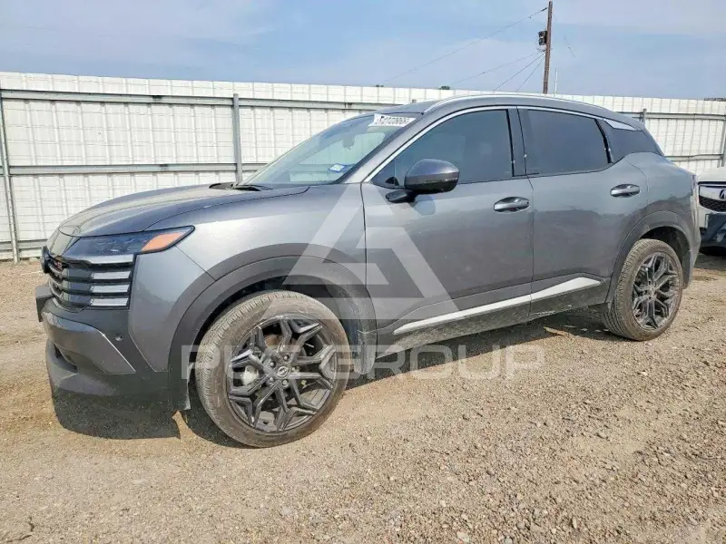 2025 Nissan KICKS photo