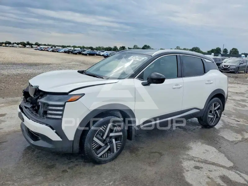 2025 Nissan KICKS photo