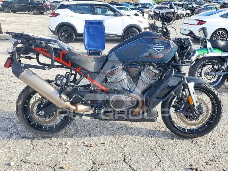 2025 Harley-Davidson  photo