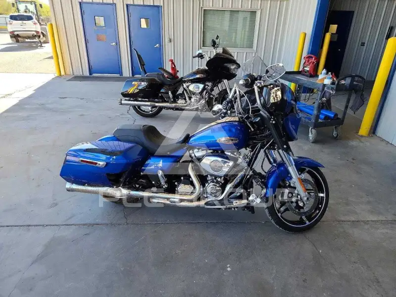 2025 Harley-Davidson FL photo