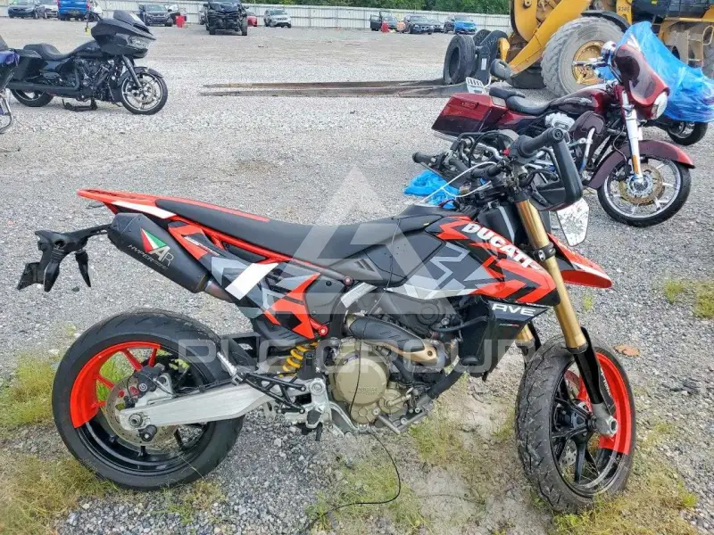 2025 Ducati Hypermotard фото