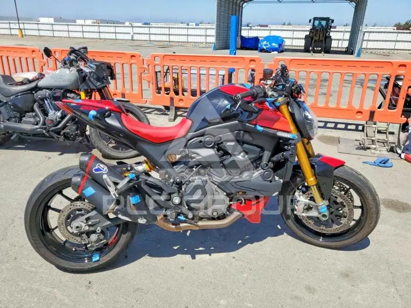 2025 Ducati Monster фото