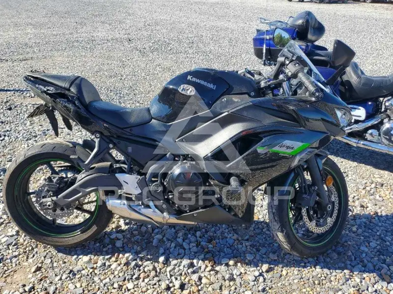 2025 Kawasaki EX250 фото