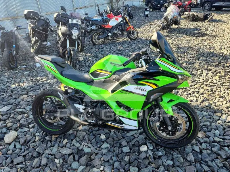 2025 Kawasaki EX250 фото