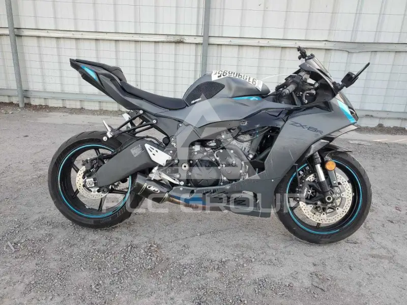 2025 Kawasaki ZX636 фото