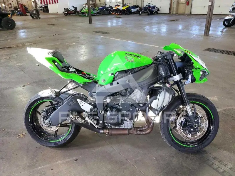 2025 Kawasaki Ninja600 фото