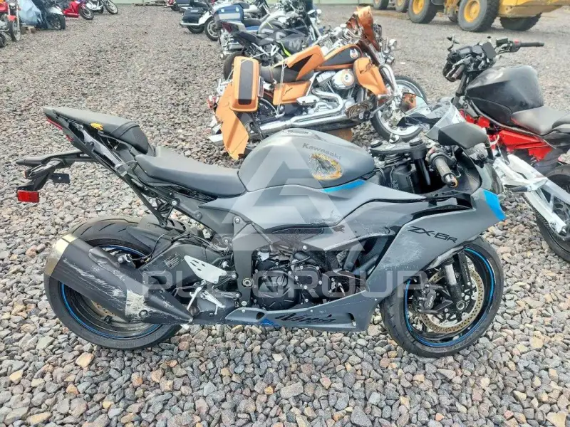 2025 Kawasaki Ninja600 фото