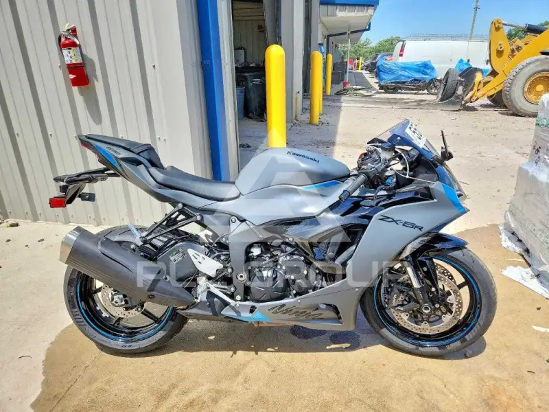 2025 Kawasaki Ninja600 фото