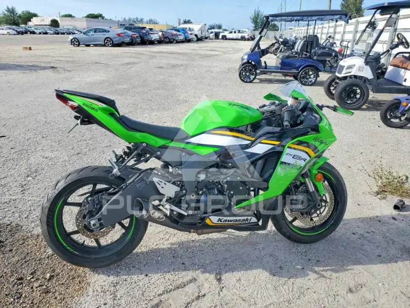 2025 Kawasaki Ninja600 фото