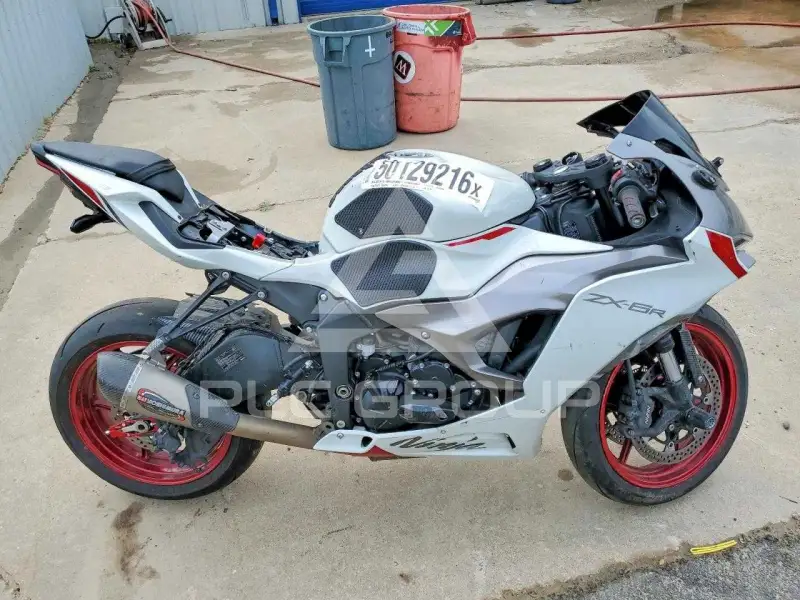 2025 Kawasaki Ninja600 фото