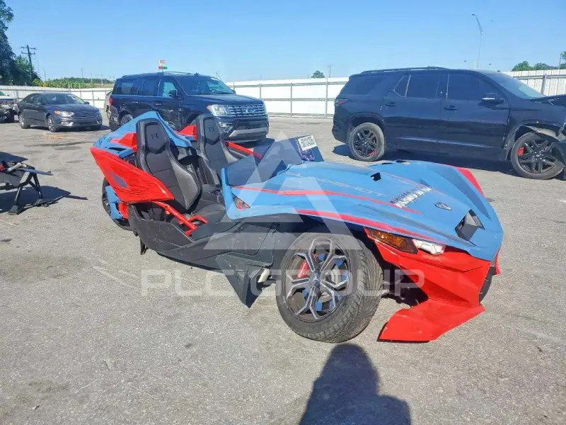 2025 Polaris Slingshot фото
