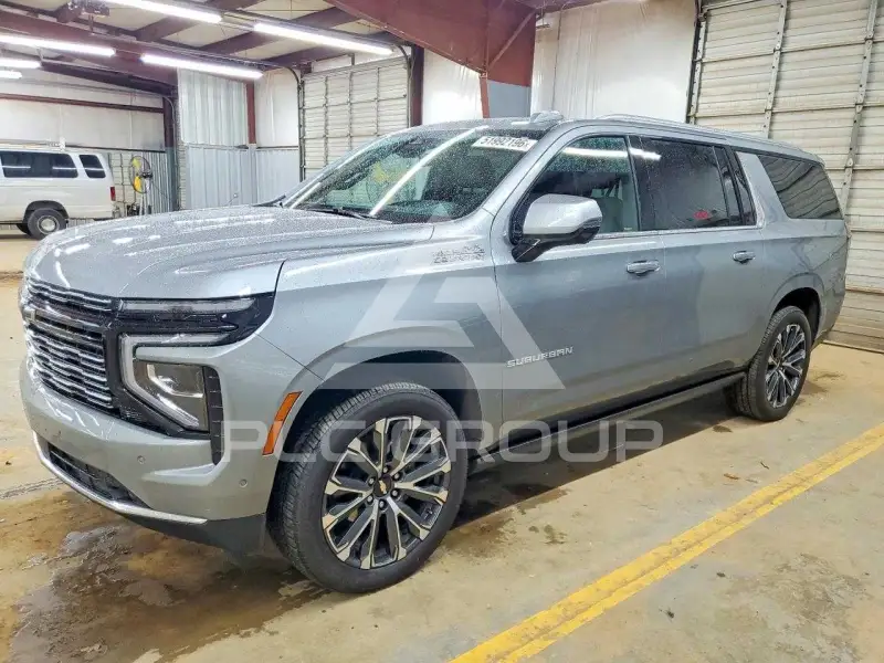 2025 Chevrolet Suburan фото