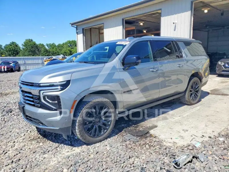 2025 Chevrolet Suburan photo