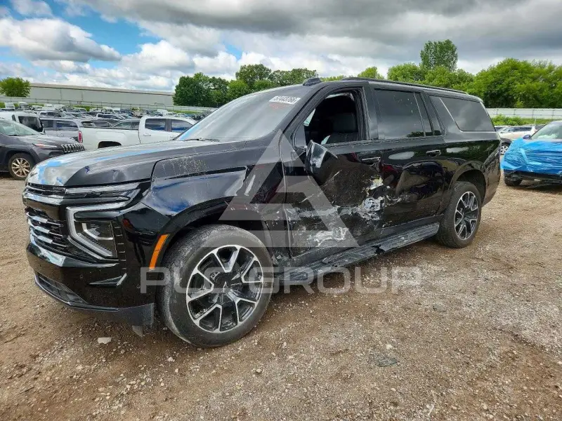 2025 Chevrolet Suburan photo