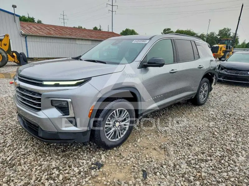 2025 Chevrolet TRAVERSE photo