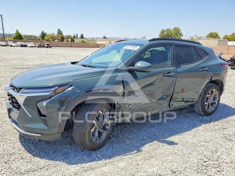 2025 Chevrolet TRAX photo