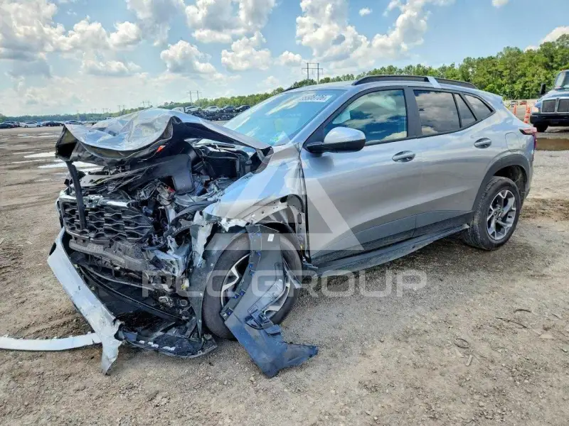 2025 Chevrolet TRAX photo
